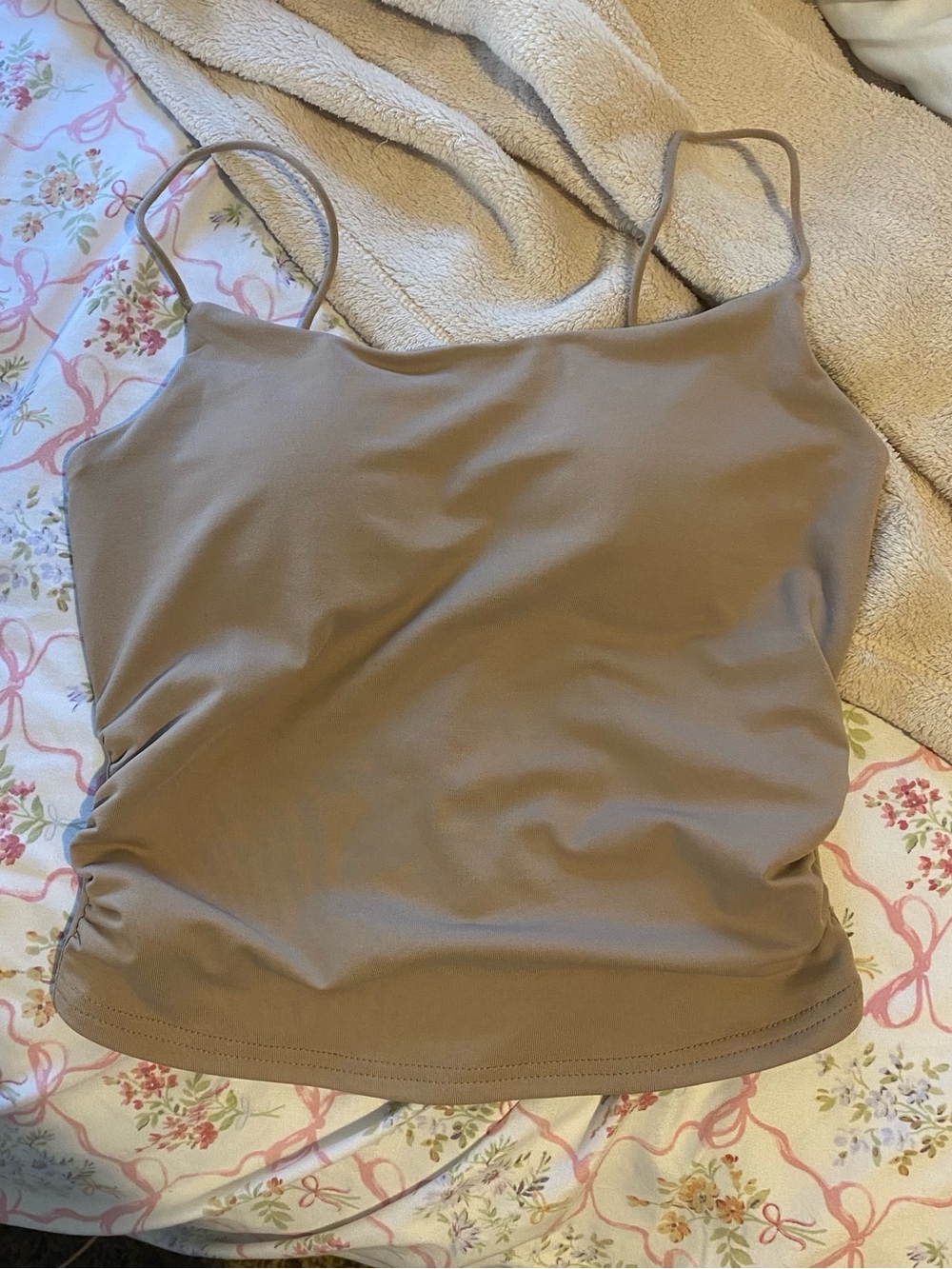 Woman’s cami cropped top